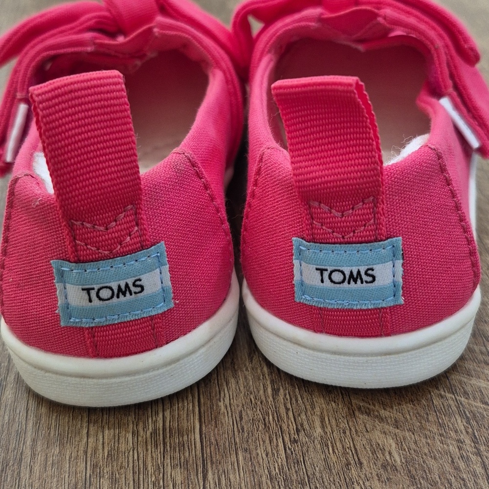 Toms Little Girl Classic Canvas Ruffle Tiny Raspberry - Picture 4 of 9